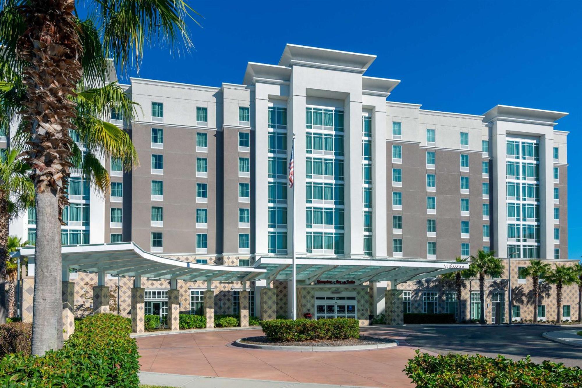 Hampton Inn & Suites Tampa Airport Avion Park Westshore Exterior photo